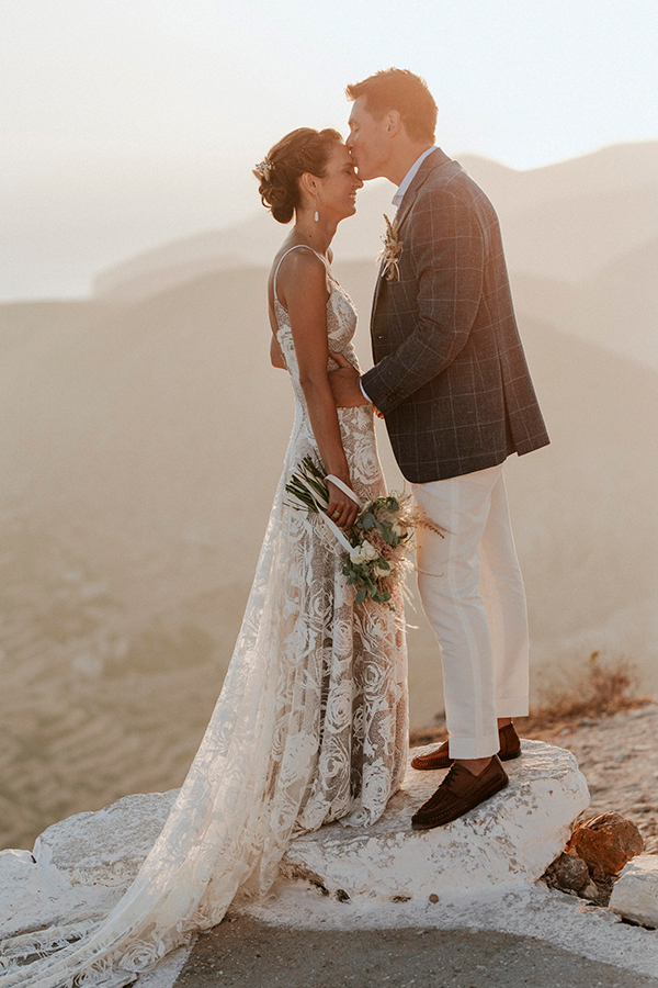 bohemian-wedding-folegandros-island-pampas-grass_40