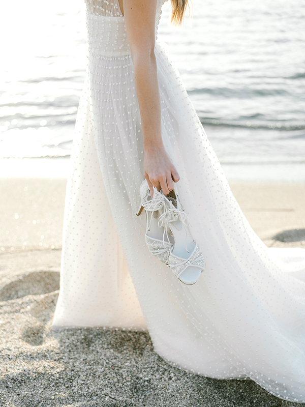 dreamy-beach-styled-shoot-most-romantic-details_04w