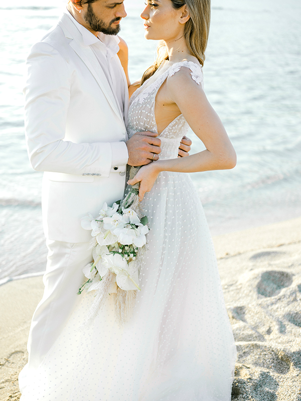dreamy-beach-styled-shoot-most-romantic-details_07