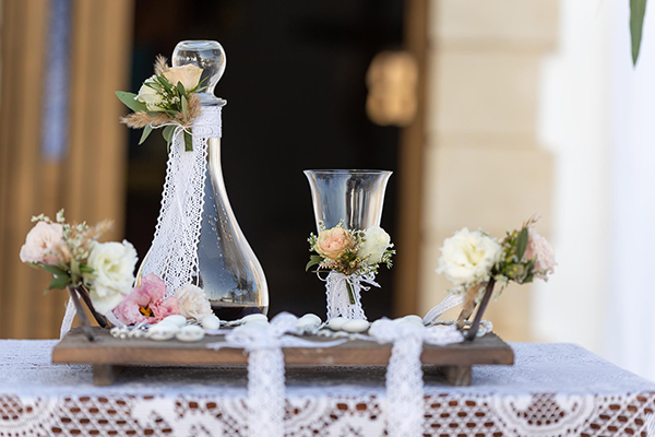 micro-wedding-decoration-ideas-rustic-elements-dusty-pink-details_06