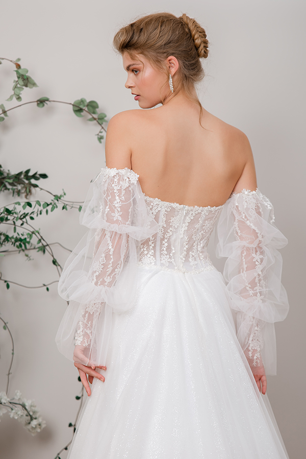 romantic-wedding-dresses-most-elegant-details_03x