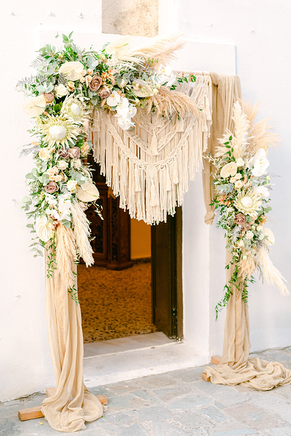 bohemian-summer-wedding-macrame-creations-stunning-floral-design_22