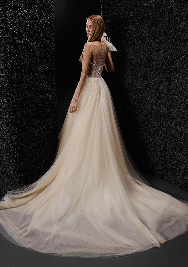breathtaking-vera-wang-wedding-gowns-stunning-bridal-look_29