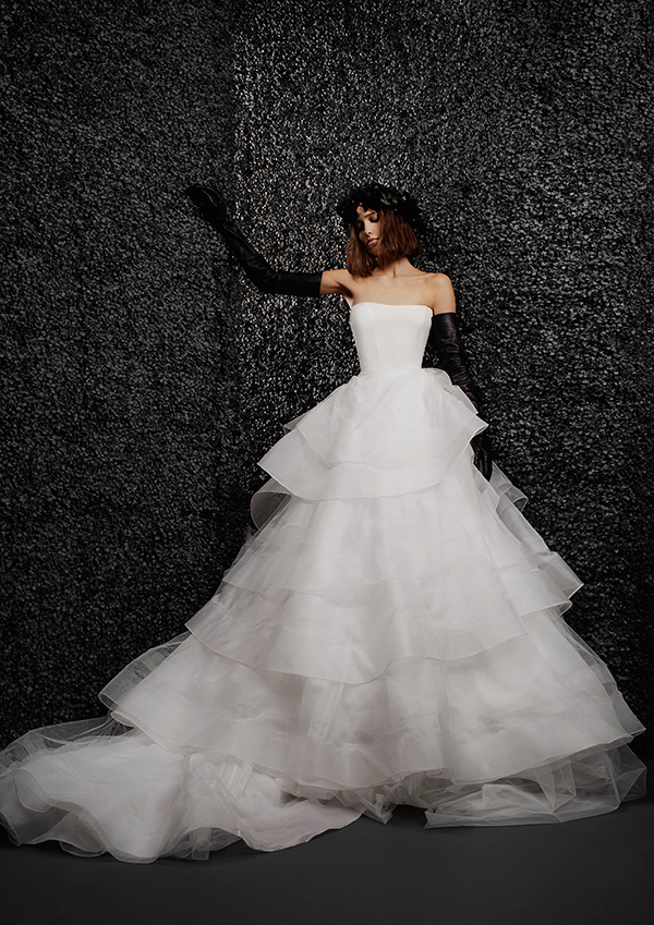 breathtaking-vera-wang-wedding-gowns-stunning-bridal-look_34