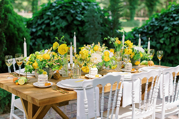 bright-citrus-inspired-styled-shoot-yellow-shades_13