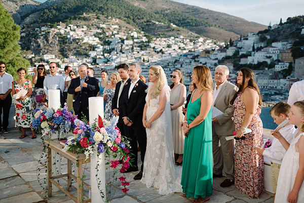 lovely-wedding-hydra-lush-florals-enchanting-view_28