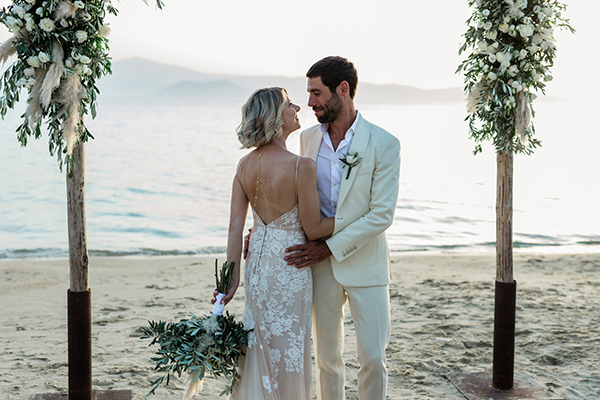 stunning-destination-wedding-naxos-olives-white-flowers_02x