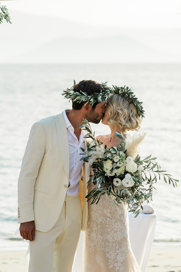 stunning-destination-wedding-naxos-olives-white-flowers_03