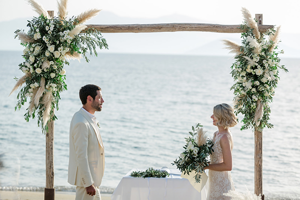 stunning-destination-wedding-naxos-olives-white-flowers_35
