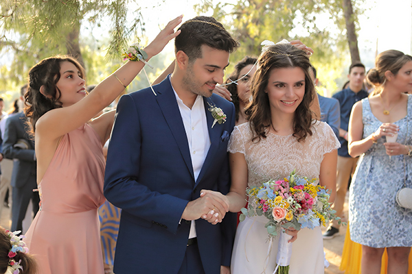Yπέροχος καλοκαιρινός γάμος στην Αθήνα με λουλούδια σε έντονες αποχρώσεις │ Λίνα & Θάνος