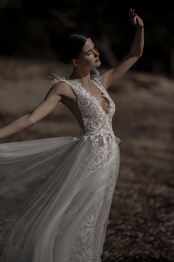 etherial-wedding-gowns-dreamy-look_12