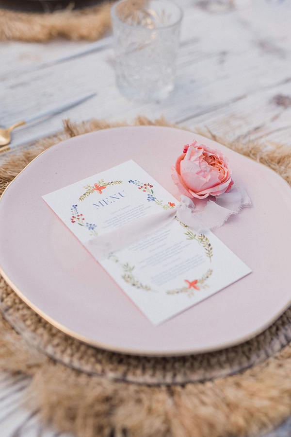 minimal-wedding-table-decoration-ideas-calla-lillies_06