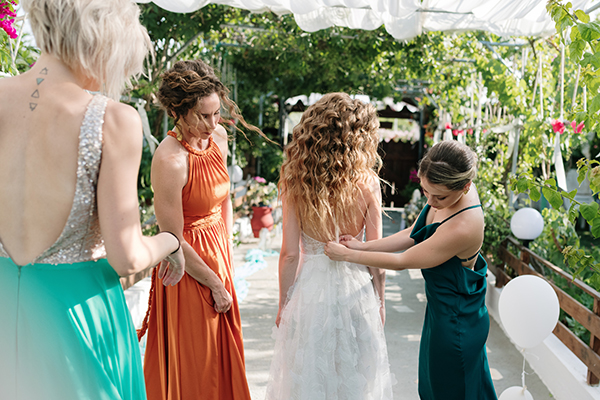 modern-wedding-athens-colorful-details_10z