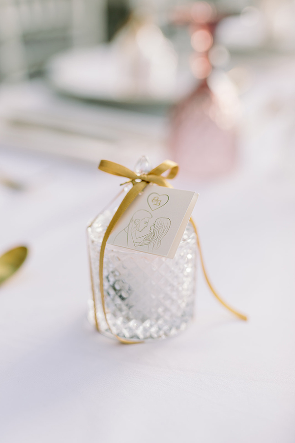 Elegant μπομπονιέρα γάμου – γυάλινη φοντανιέρα