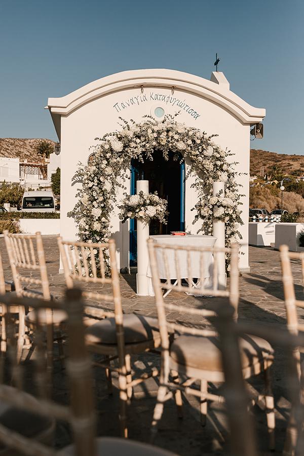 stylish-summer-wedding-athens-white-hydrangeas-roses_19