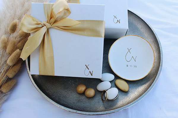 unique-ceramic-dish-wedding-gift_14x
