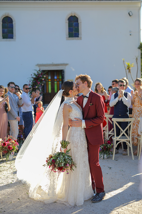 impressive-rustic-wedding-corfu-marsala-hues_09x