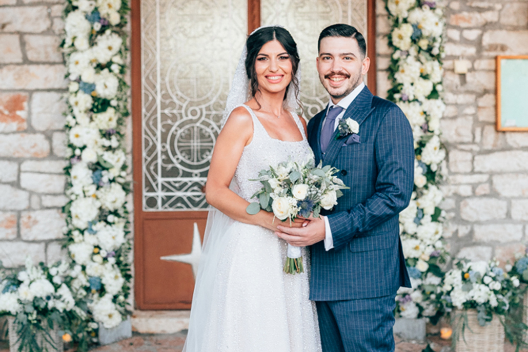 Ένας υπέροχος καλοκαιρινός γάμος με γαλάζιες και λευκές ορτανσίες │ Ηλιάνα & Σταύρος