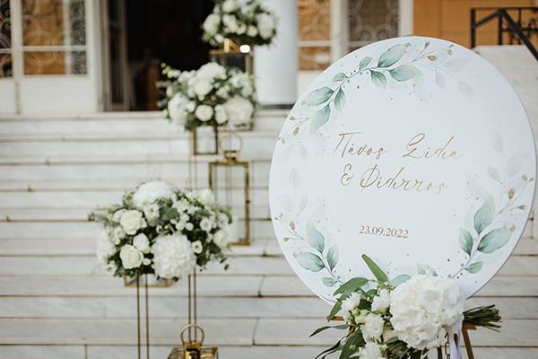 romantic-wedding-athens-white-hydrangeas-eucalyptus_20