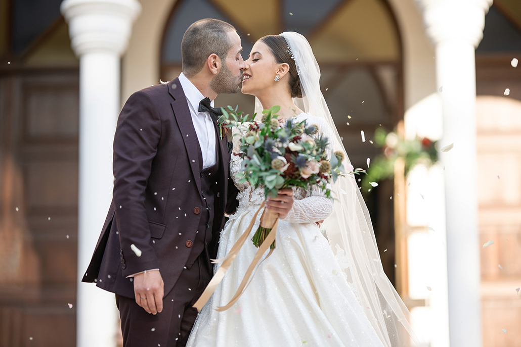 Aνοιξιάτικος γάμος στη Λευκωσία με πρωτέα και μπορντό αποχρώσεις │ Ευδοκία & Xρίστος