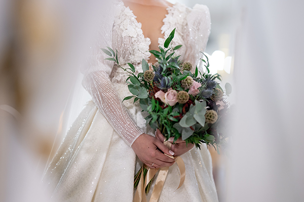 spring-wedding-nicosia-protea-burgundy-hues_52x