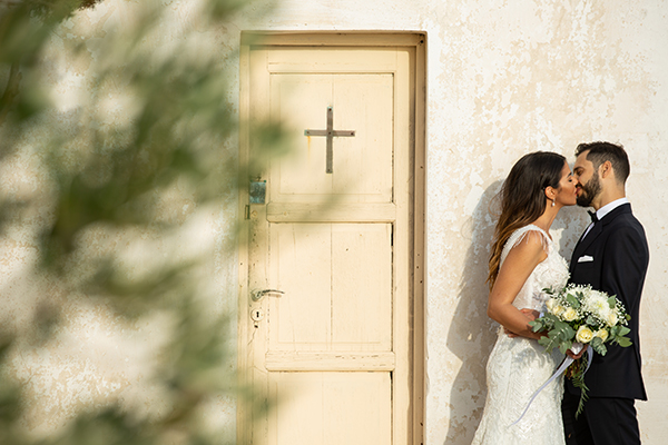 lovely-romantic-wedding-athens-white-florals-olives-eucalyptus_05