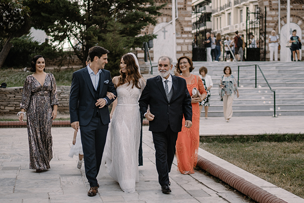 luxury-fall-wedding-thessaloniki-white-florals-special-lighting_21