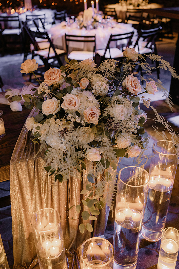 luxury-fall-wedding-thessaloniki-white-florals-special-lighting_47
