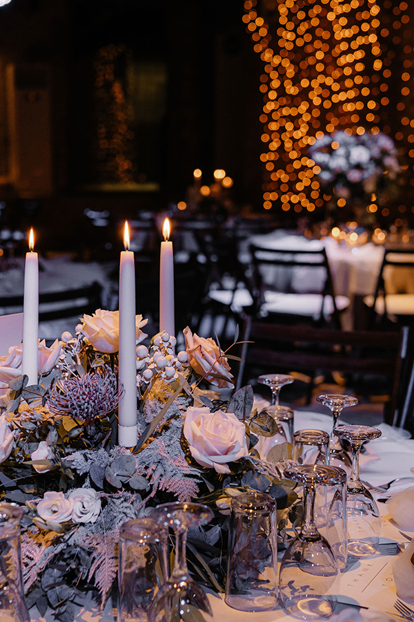 luxury-fall-wedding-thessaloniki-white-florals-special-lighting_49