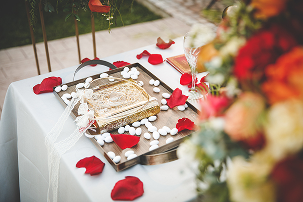 romantic-wedding-athens-lush-florals-coral-hues_27