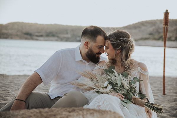 Boho καλοκαιρινός γάμος στην Αθήνα δίπλα στη θάλασσα │ Νικόλ & Μάριος