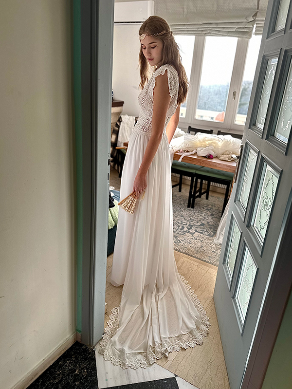 boho-wedding-gowns-celia-dragouni-stylish-bridal-look_21