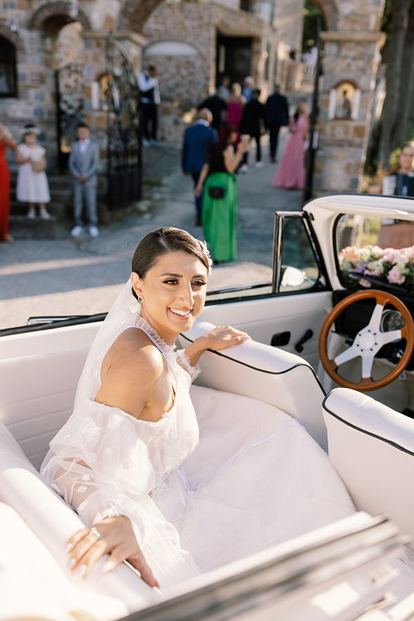 elegant-wedding-thessaloniki-beautiful-florals-light-romantic-hues_47