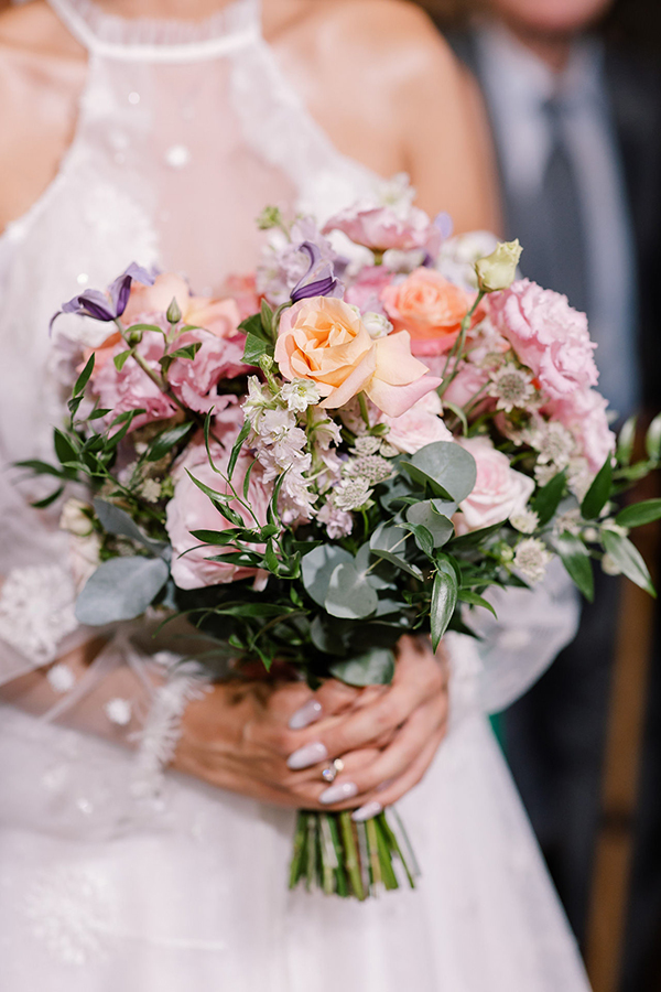 elegant-wedding-thessaloniki-beautiful-florals-light-romantic-hues_57