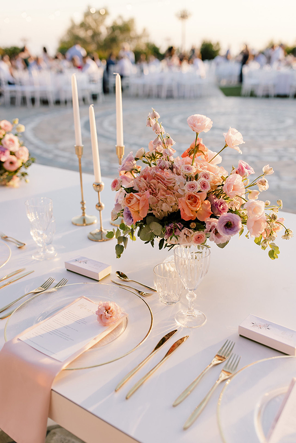 elegant-wedding-thessaloniki-beautiful-florals-light-romantic-hues_85