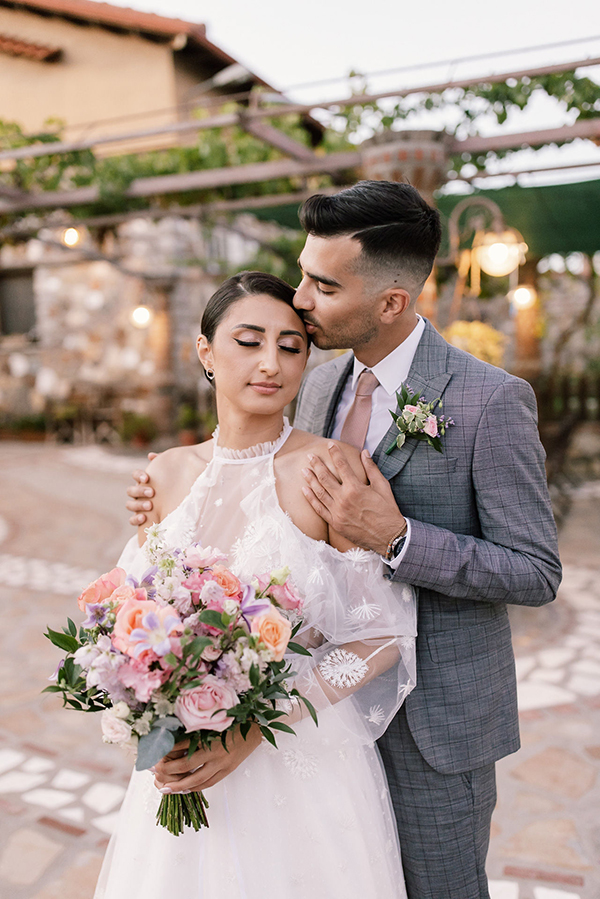elegant-wedding-thessaloniki-beautiful-florals-light-romantic-hues_93