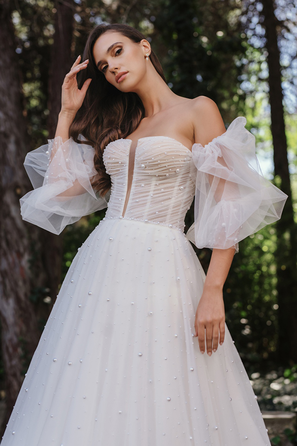 impressive-wedding-gown-costantino-bride-stunning-bridal-look_24