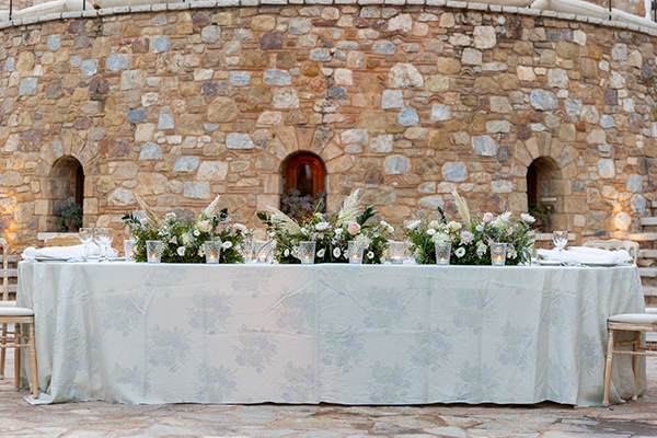 lovely-romantic-wedding-athens-roses-hydrangeas-light-tones_29