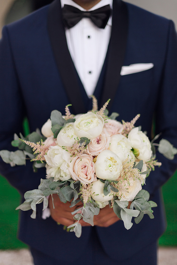romantic-summer-wedding-athens-roses-white-hydrangeas_29