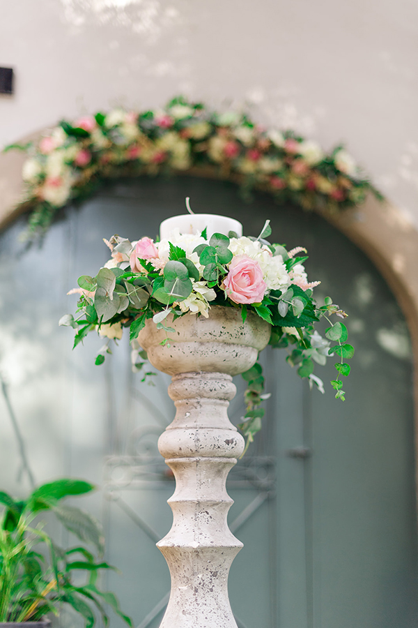 romantic-summer-wedding-athens-roses-white-hydrangeas_31