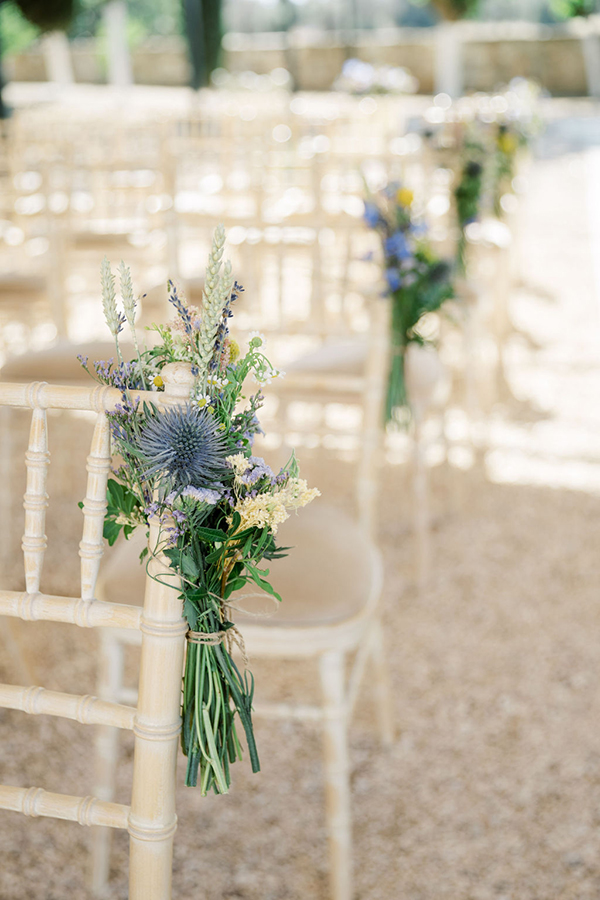 rustic-chic-wedding-impressive-floral-arrangments-magic-lighting_15