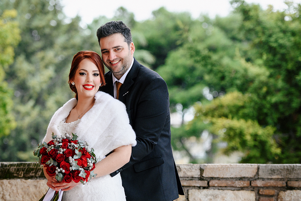 Όμορφος χειμωνιάτικος γάμος στην Αθήνα με κόκκινα τριαντάφυλλα│ Βαλεντίνα & Ανδρέας