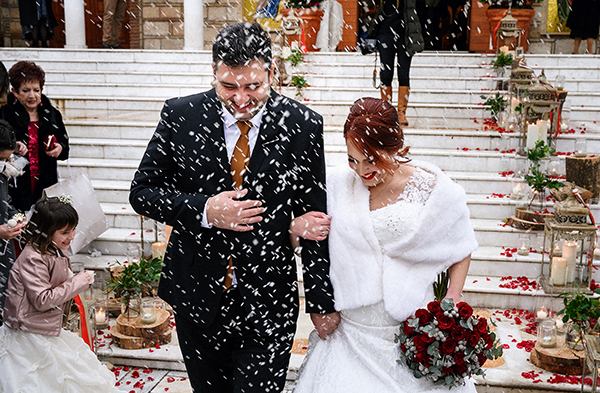 beautiful-winter-wedding-athens-red-roses_20