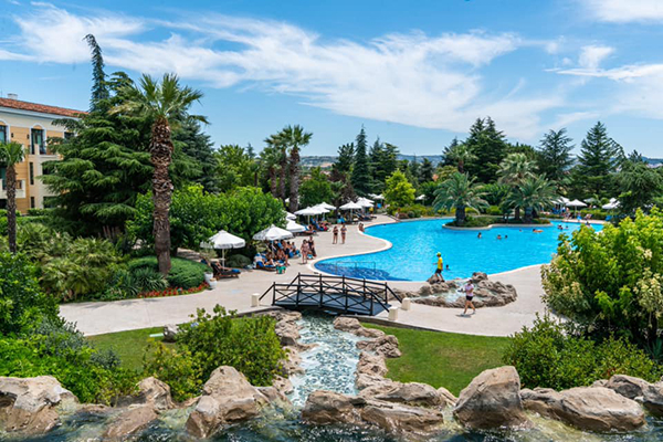 choose-hyatt-regency-thessaloniki-hotel-wedding-of-your-dreams_01