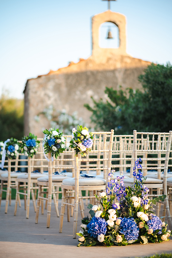dreamy-summer-wedding-athens-roses-blue-hydrangeas_05x