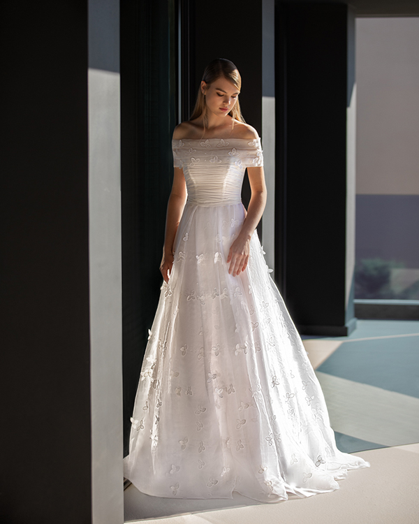 glamorous-wedding-gowns-elena-soulioti-most-beautiful-day-life_07