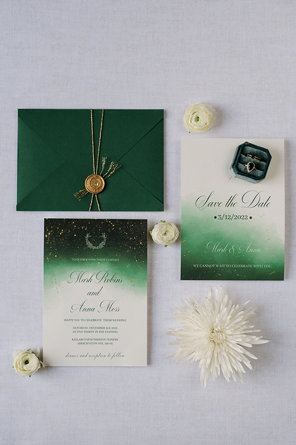 romantic-chic-styled-shoot-white-blooms-impressive-emerald-hues_04