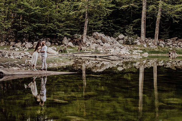 romantic-prewedding-shoot-lake_10