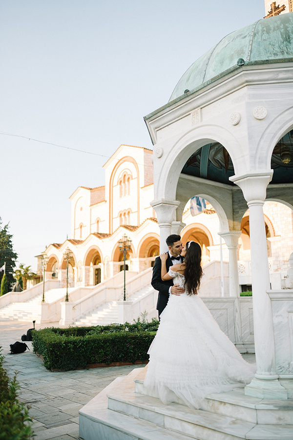 all-white-summer-wedding-thessaloniki-lush-romantic-floral-arrangments_50