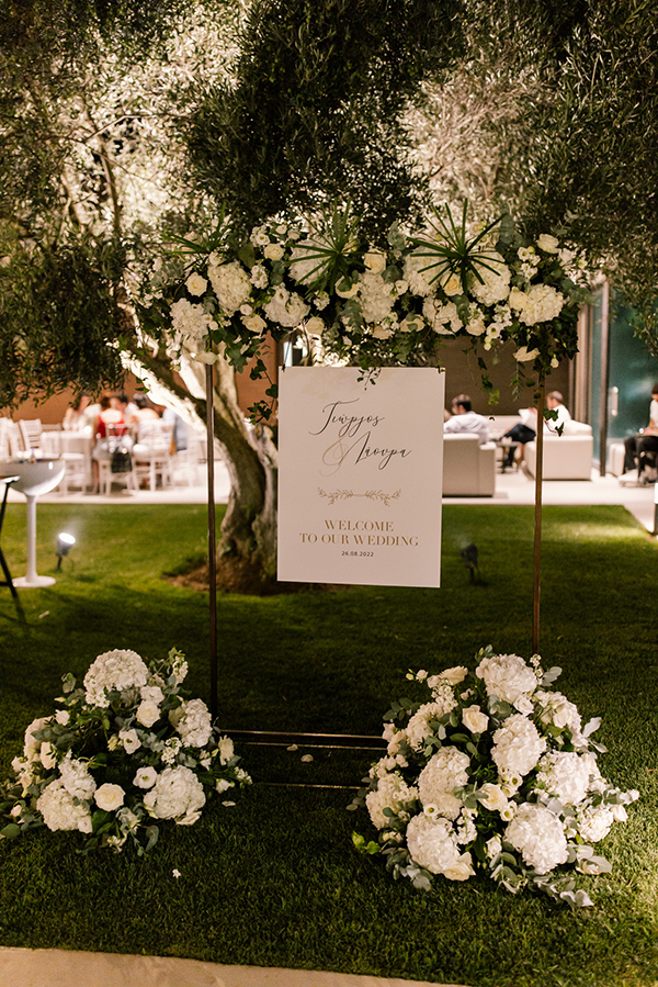dreamy-summer-wedding-thessaloniki-impressive-floral-arrangements-white-color_71x
